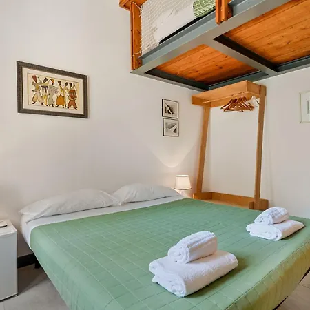 Al Castello-5terre-near The Station-ac Appartement *